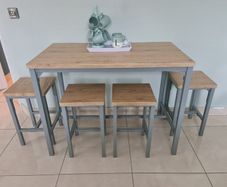 kitchen Island table and stools