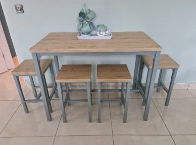 kitchen Island table and stools