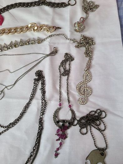 jewelleries 1 euro each or 50 euro for all