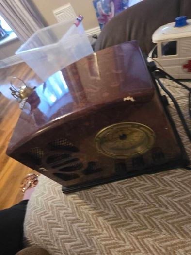 antique radio