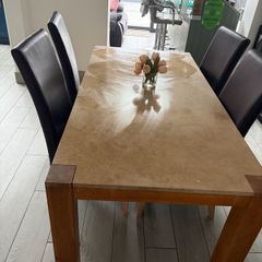 Dinning room table and chairs