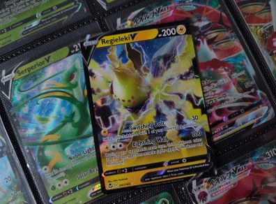 Regieleki V ! Ultra Rare ! from Silver Tempest Set ! 2022 ! Pokemon Card !