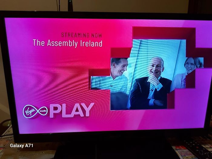 Walker 32 inch TV, Saorview, not smart, comes with remote control, Excellent condition