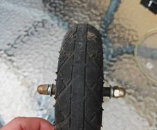 Electric scooter wheel