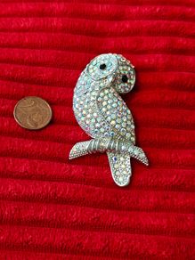 Costume Owl Brooch - Nice Quality (CS24)