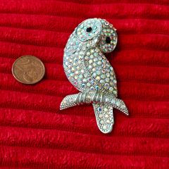 Costume Owl Brooch - Nice Quality (CS24)