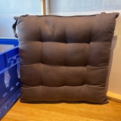 4 grey seat cover cushions