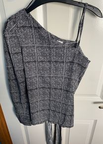 River Island top size 10 BNWT