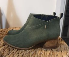 Toms Suede Boots Size Uk 7 ( Eu 40)