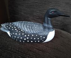 Vintage Duck figurine black & white, carved Wood Look