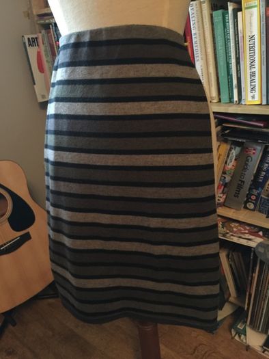 Stripe Fitted Skirt