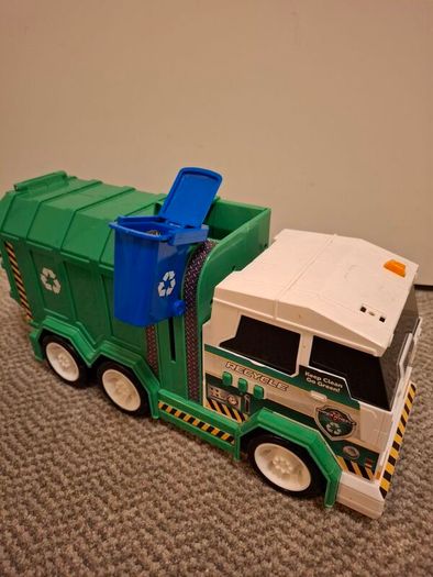 Bin truck