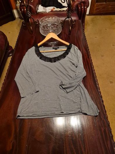 White House/Black Market  Top