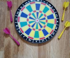 Kids small magnetic dart board
