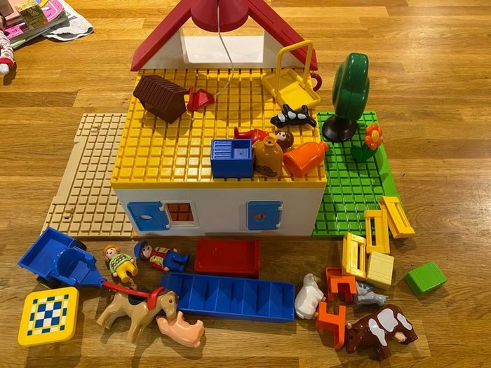 playmobil farm house 123