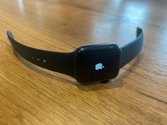 Apple Watch Series 6 40mm Aluminium - Excellent Condition