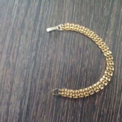 Gold Coloured Ladies Costume Bracelet.