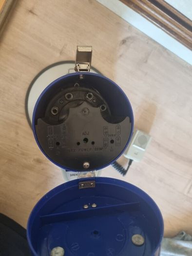 Radio Shack Powerhorn 32-2038 Portable Megaphone Vintage Handheld 10w Dc 12v