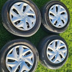 Set of 4 Steel Wheels (with hubcaps) 5x114.3