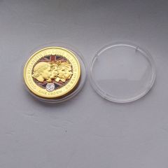Queen Elizabeth II , " Long To Reign Over Us " 2015 Limited Edition Golden Crown