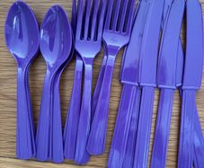 Plastic cutlery