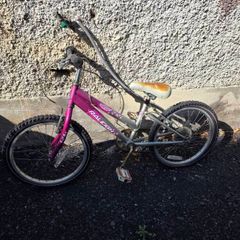 2 girls bike's
