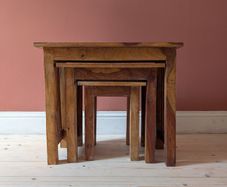 Set of 3 nesting tables