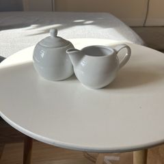 Sugar Bowl & Milk Jug Set