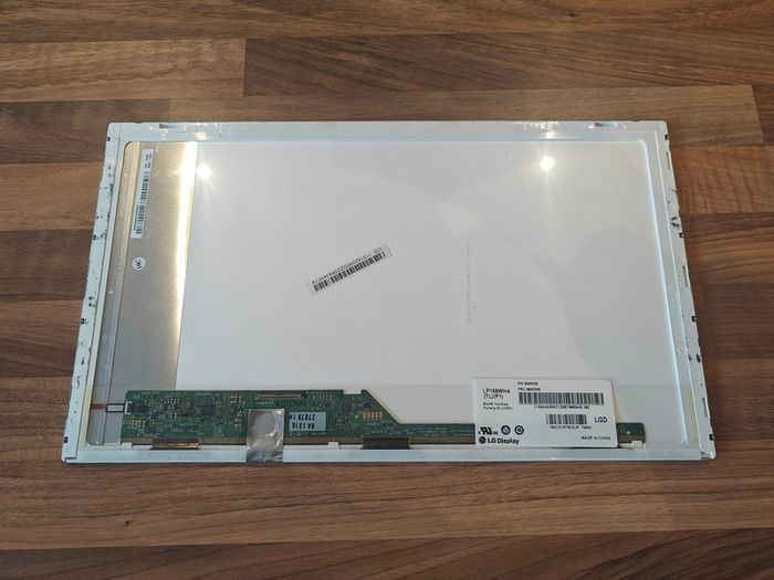 LCD Screen 15.6-inch LP156WH4