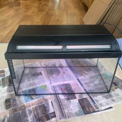 Fish Tank with cover and light