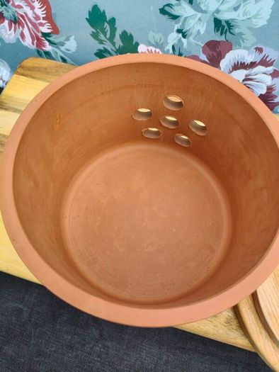 Vintage Suffolk Terracotta Onion keeper