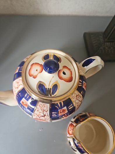 Sudlows china tea pot and milk jug