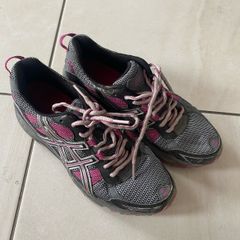 Asics shoes size 6UK
