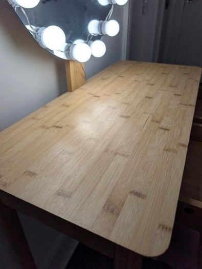 dressing table
