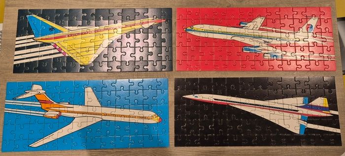 4 x airplane jigsaw puzzle