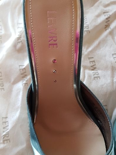 New shoes size 39