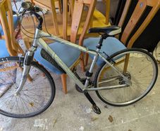 hybrid bike