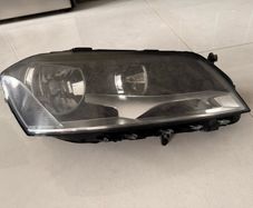 VW Passat Headlight