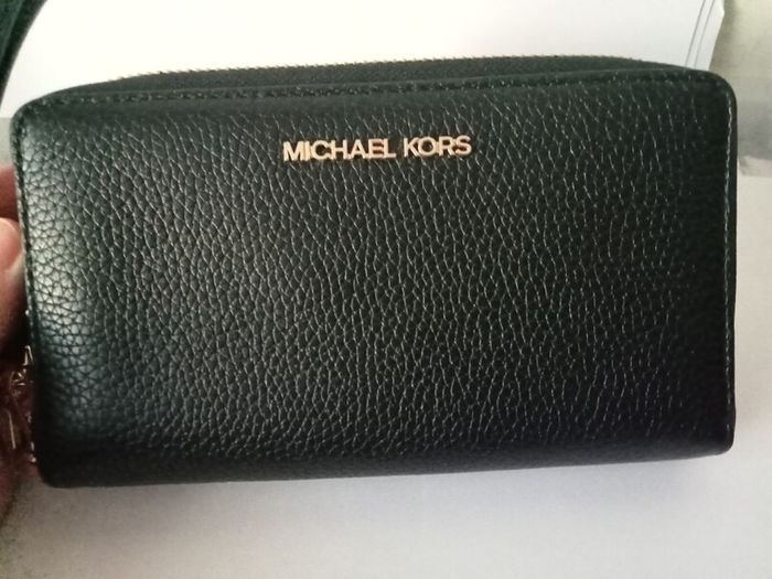 New Michael Kors Wallet