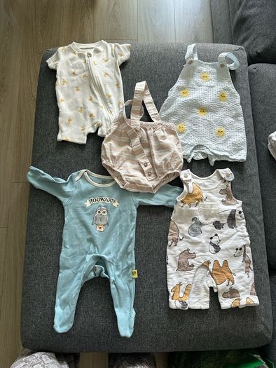 Baby clothes 0-3