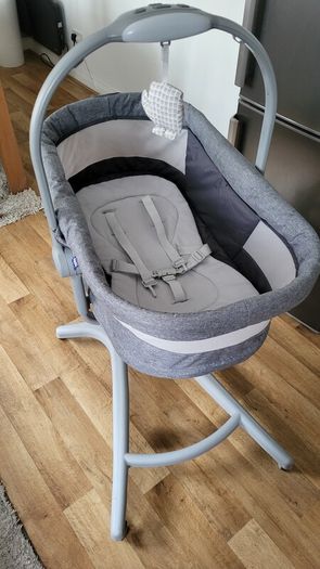 Chicco 4in1 with a tray and mattress