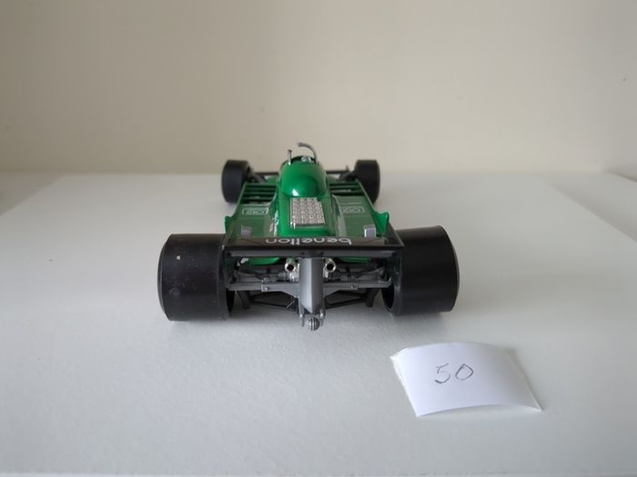 Vintage Bburago 1:24 Alfa Romeo 184T F1 - Riccardo Patrese #22 (Made in Italy)