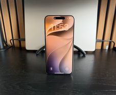 iPhone 15 Pro Max (256GB, Natural Titanium)