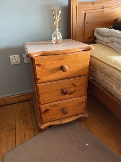 Locker cabinet