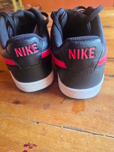 Nike low court