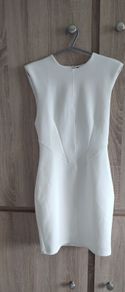 Elegant solid dress padded shoulders size fits Xs s worn once for an hour