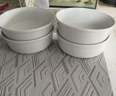 4xPorcelain bowls/dish