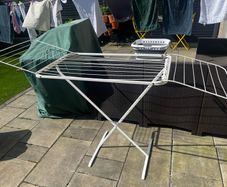 clothes horse