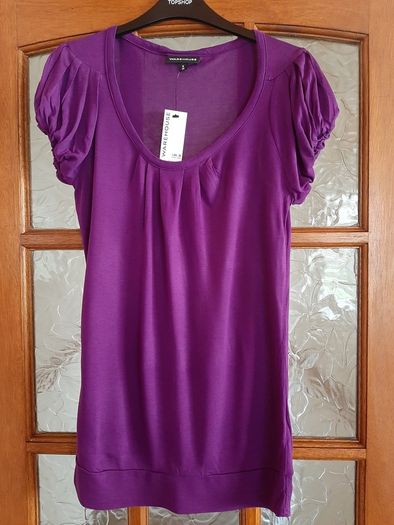 BNWT Warehouse Top, Cost 29 Euro New