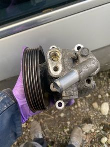 Ford Mondeo mk4 2010. 2.0tdci power steering pump